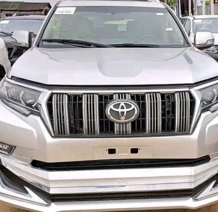 2018 Toyota Land Cruiser Prado